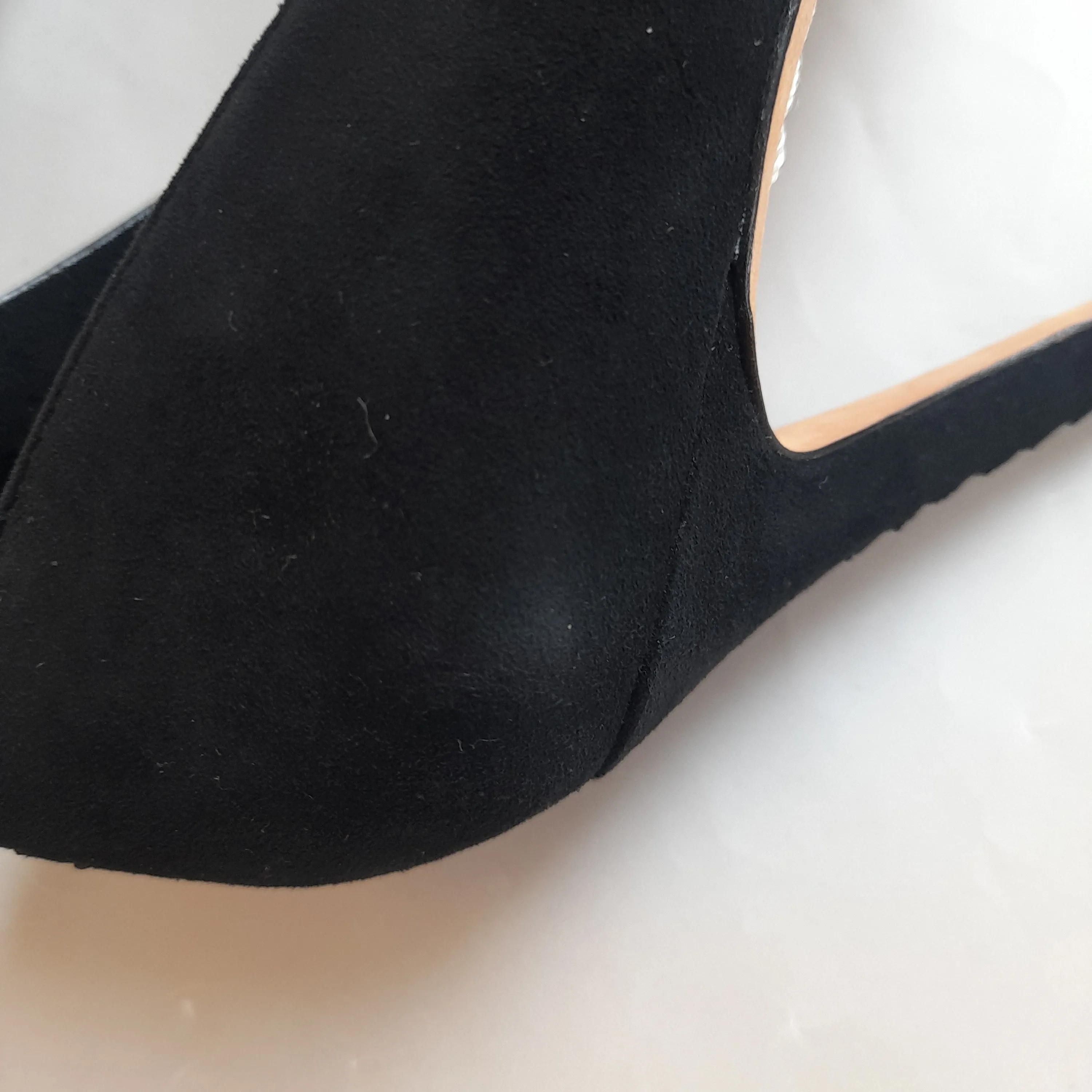 Alice & Olivia Black Suede Pointed Pumps | Like New |