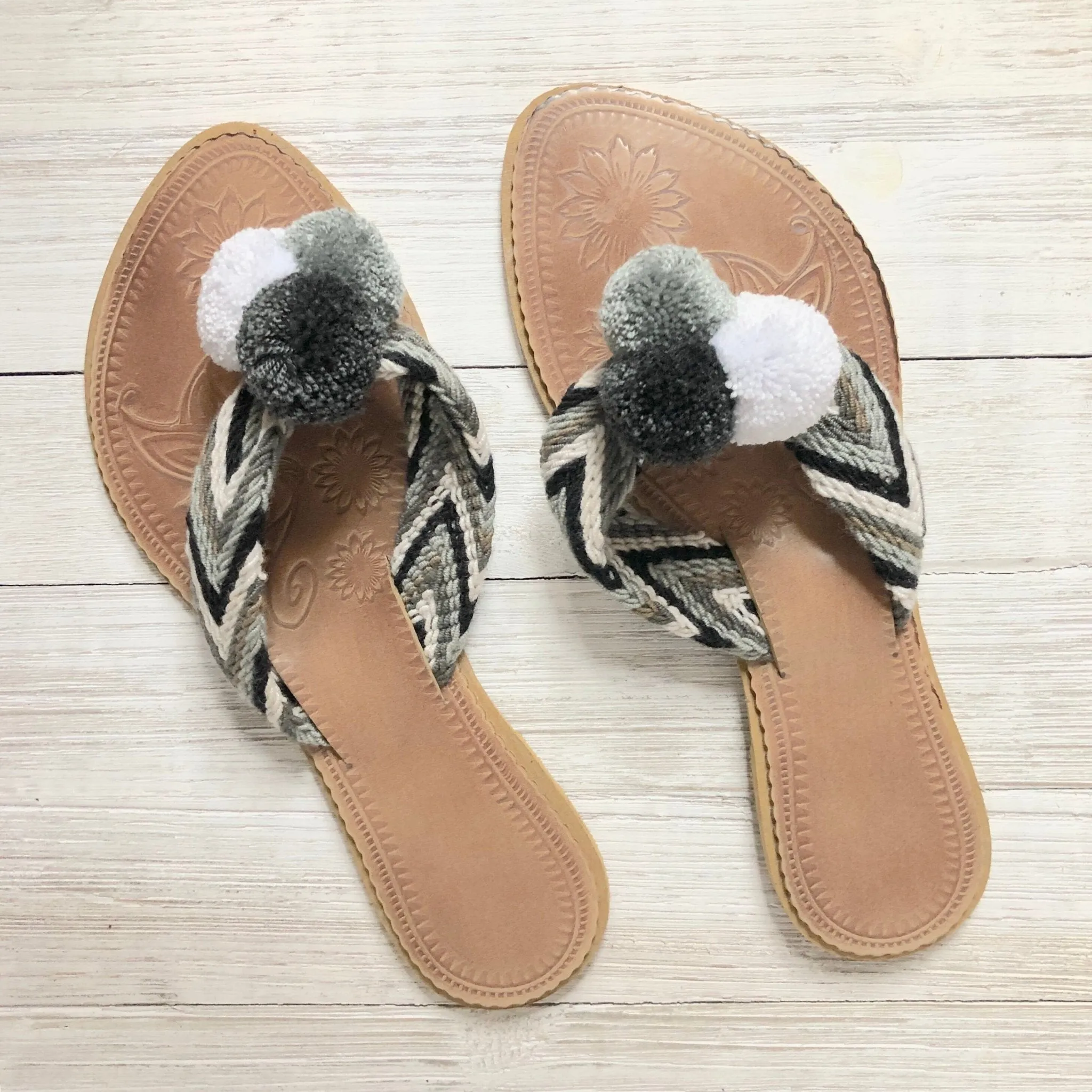 Black & White Pom Pom Sandals - Summer Flip Flops SWP013