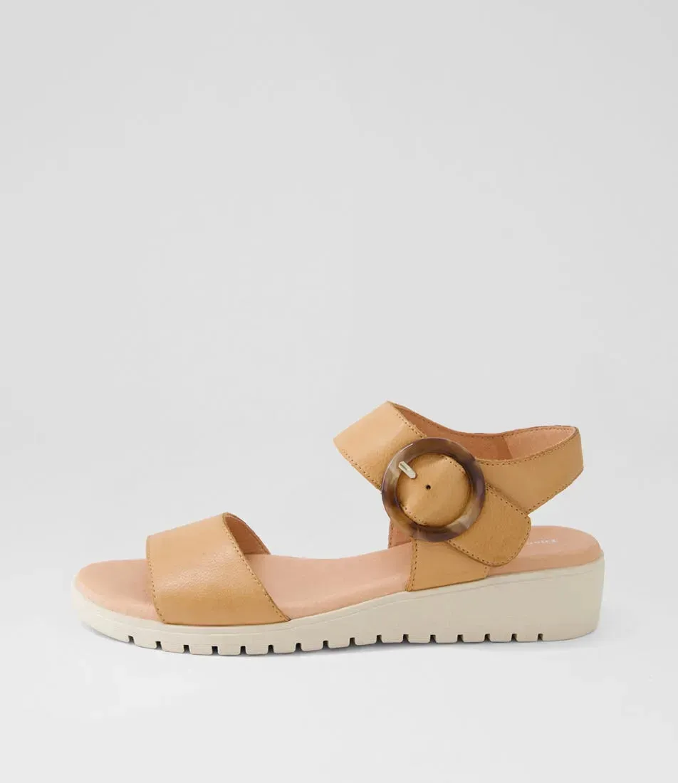 DJANGO AND JULIETTE MANESSAY LEATHER SANDALS