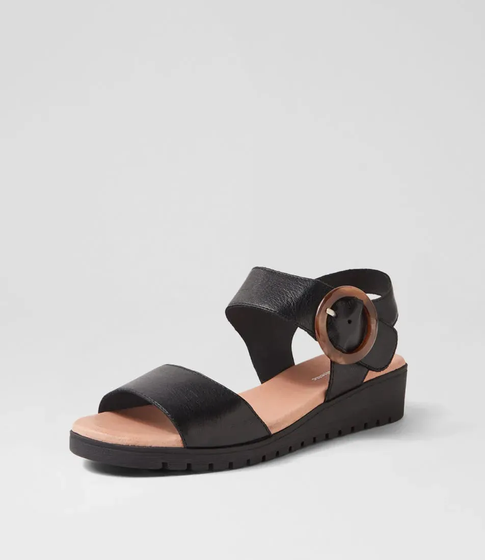 DJANGO AND JULIETTE MANESSAY LEATHER SANDALS