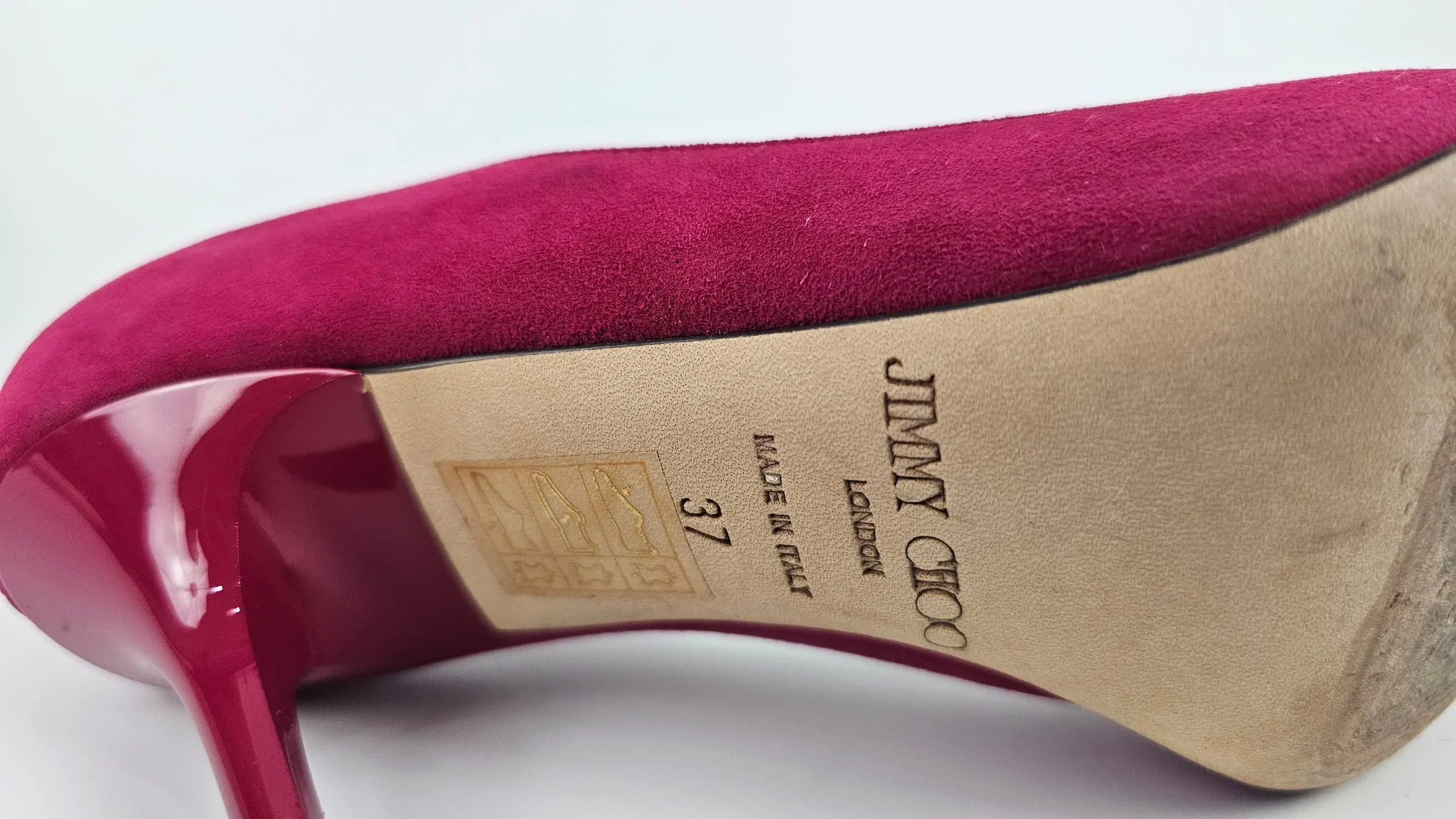 Elaphe Captoe Suede Pumps in Raspberry