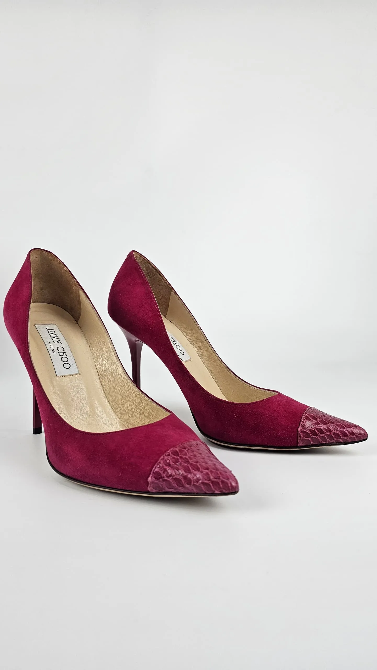 Elaphe Captoe Suede Pumps in Raspberry