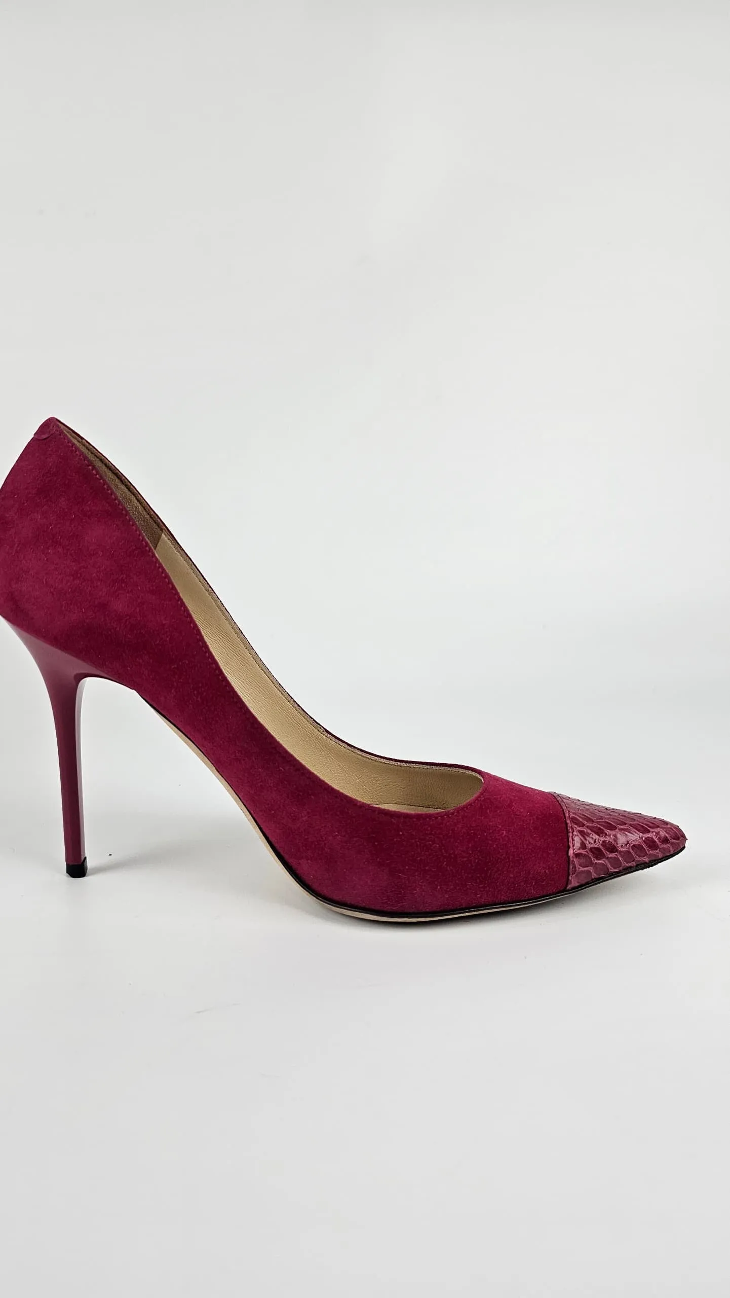 Elaphe Captoe Suede Pumps in Raspberry