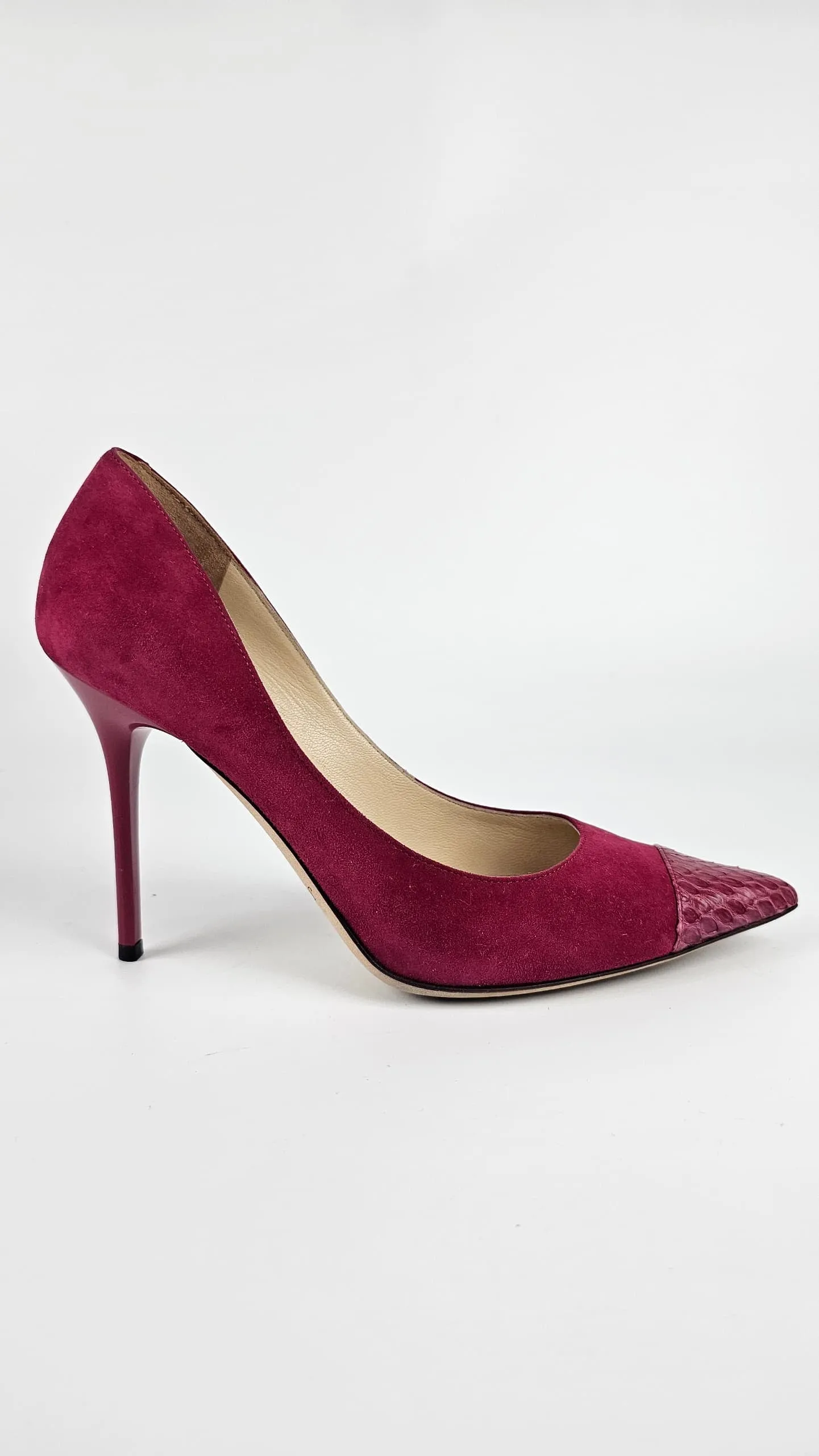 Elaphe Captoe Suede Pumps in Raspberry