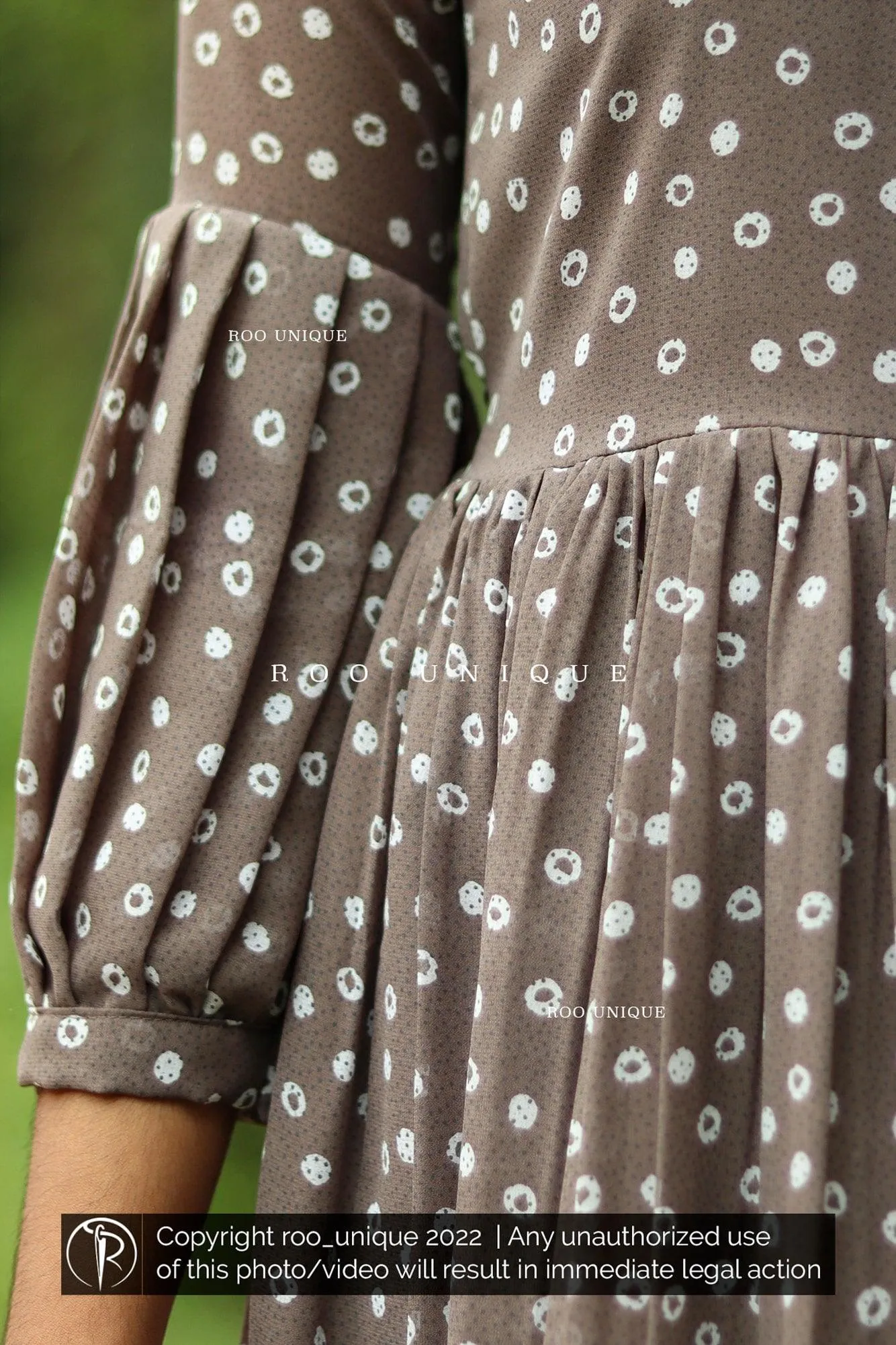 Grey Shade Pleated Sleeve & Round Print Frock