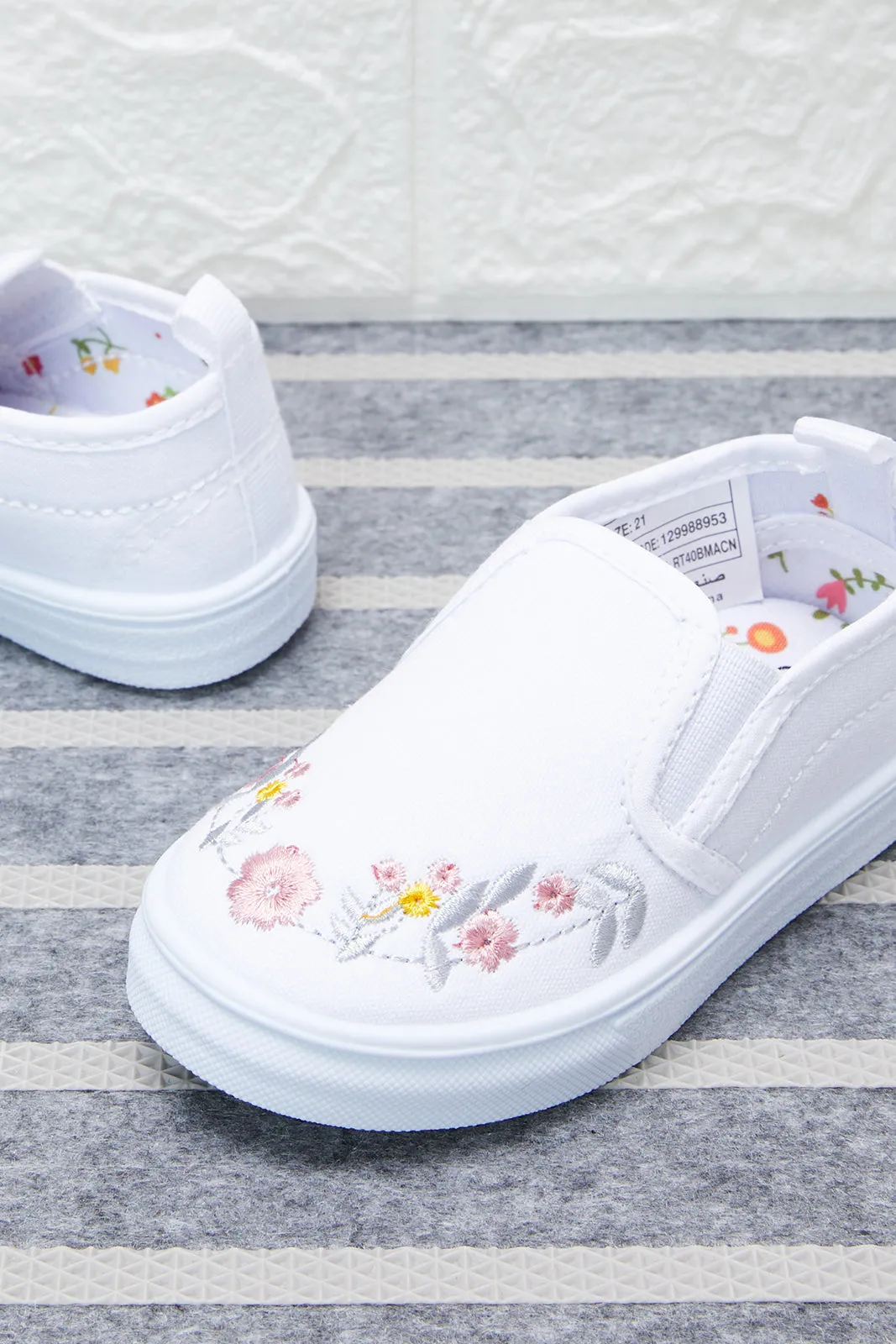 Infant Girls White Floral Slip-On Pump