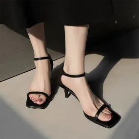 Leather Open Toe 55mm Kitty Heel Sandals Pumps in Black/Silver/White