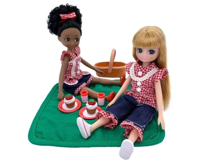 Lottie Doll Picnic in the Park