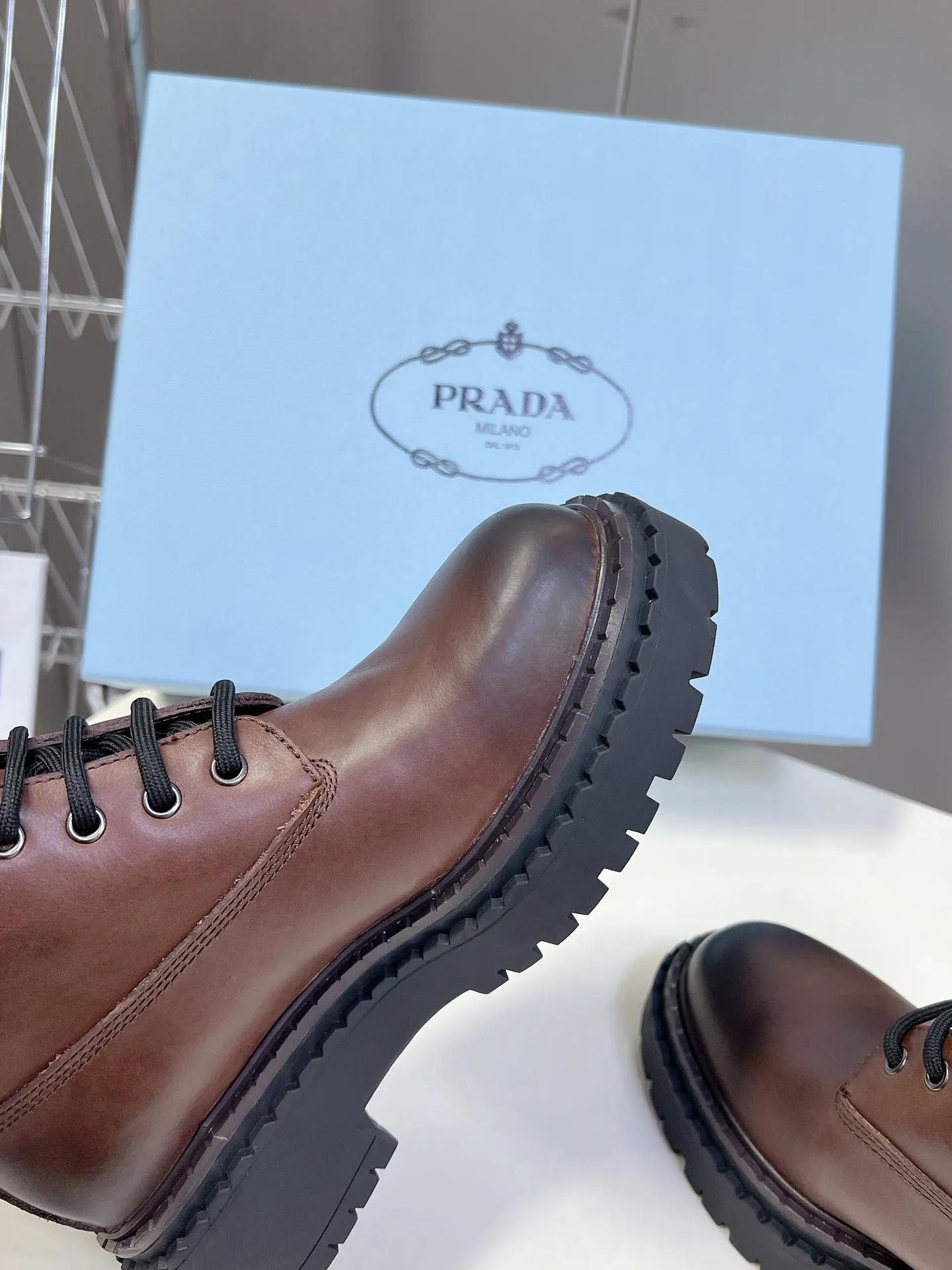 PRA LACE-UP BOOTS OMBRE CHOCOLATE CALFSKIN