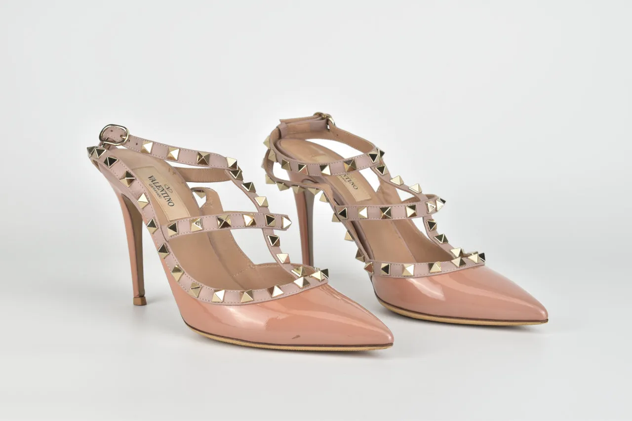 Rockstud Nude Patent Pumps