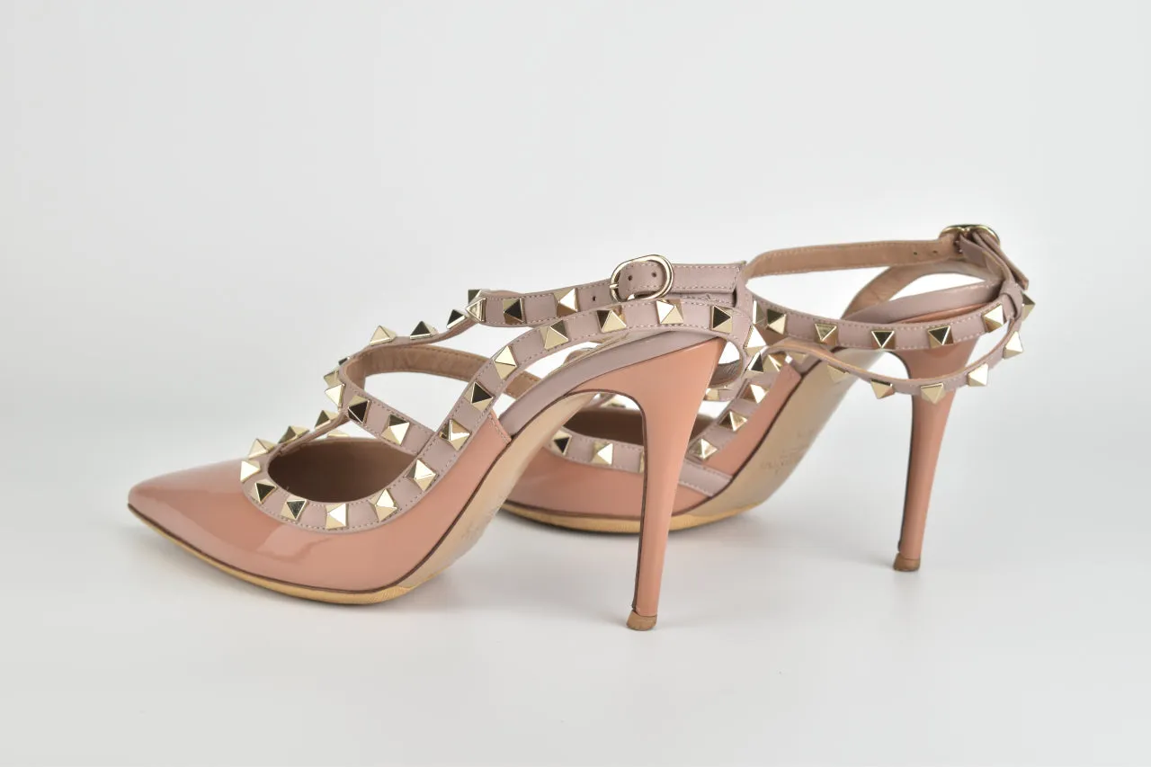 Rockstud Nude Patent Pumps