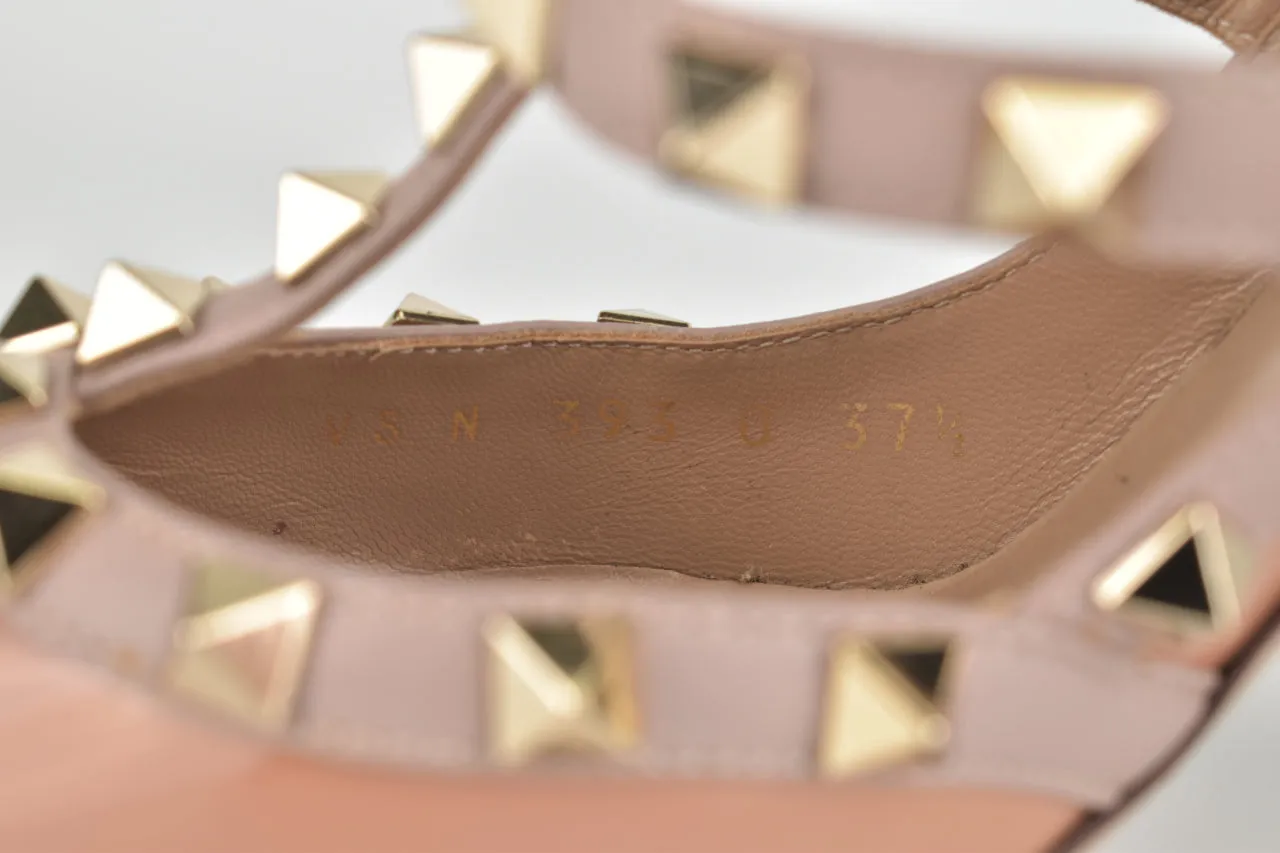 Rockstud Nude Patent Pumps