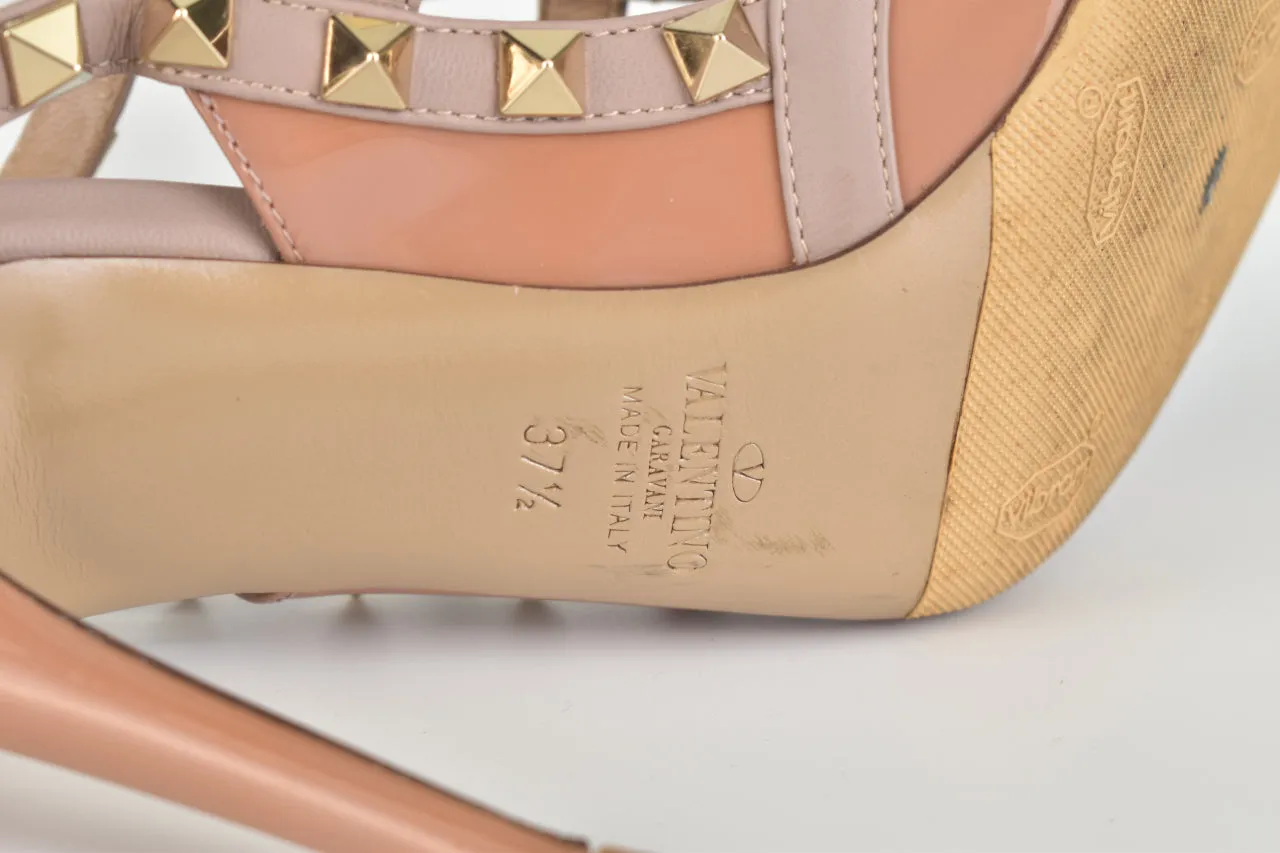 Rockstud Nude Patent Pumps