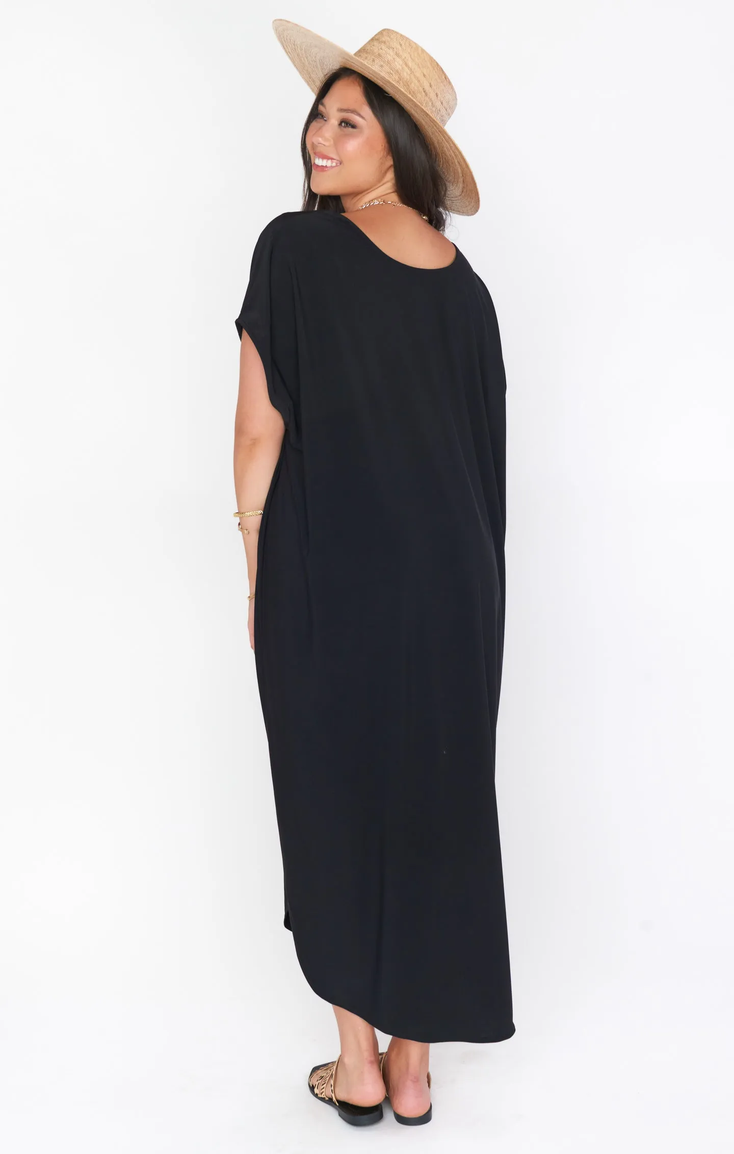 Worldly Caftan ~ Black