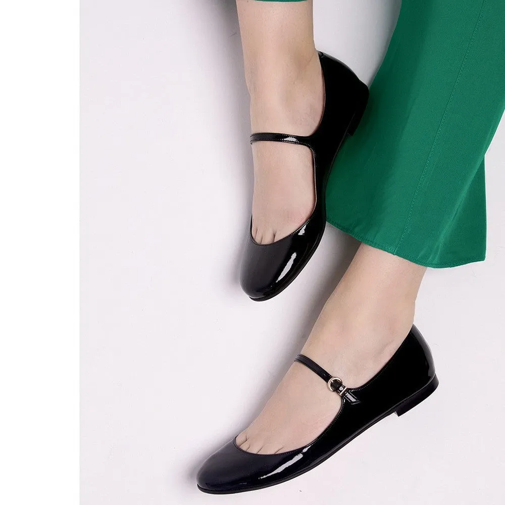 Wrist Strap Low Cut Round Head Women's Pumps